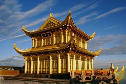 峨眉山 乐山 黄龙溪2日游(2~6人小团/金顶观佛/赠震撼