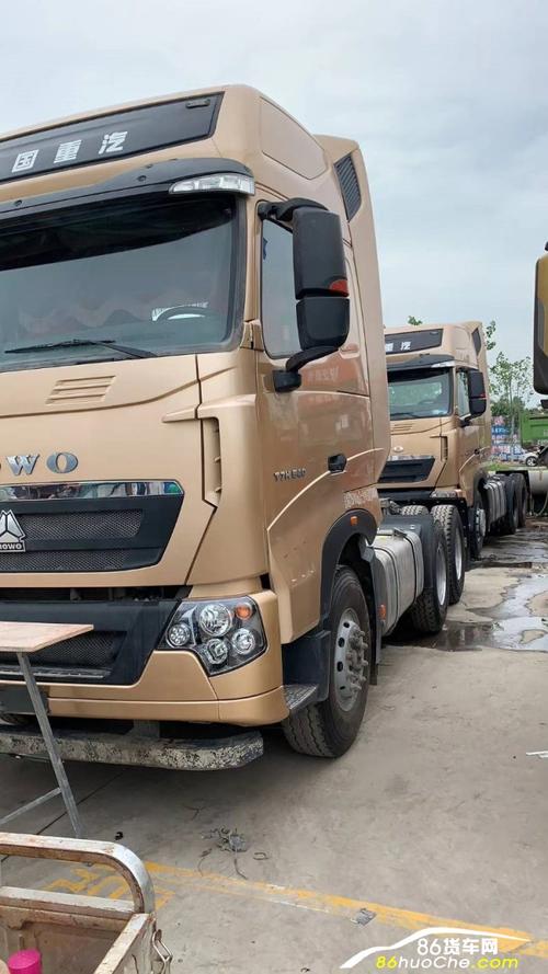 中国重汽豪沃t7h 豪沃t7h540马力国五二手车牵引车