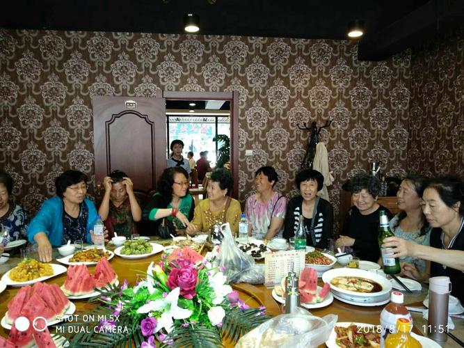 城矿中十三班同学聚会.相聚在七夕情人节,一生一世难以忘怀相聚.