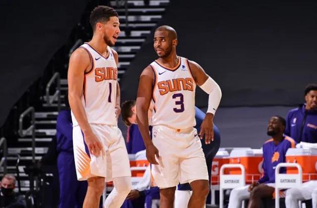 菲尼克斯太阳队本赛季在保罗,布克的带领下拿下常规赛西部第一名的