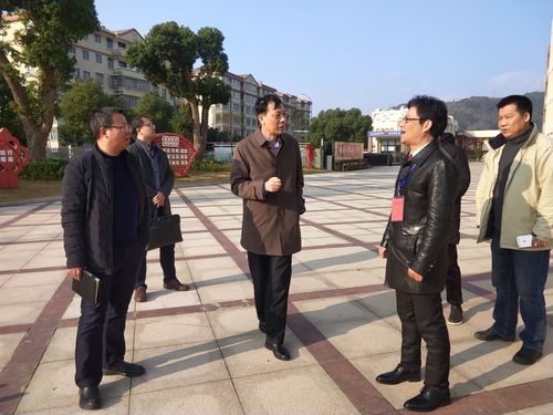 副县长赵丁义调研岱山初中