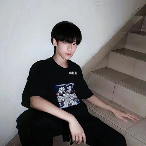 【张峻豪】豪哥_汤姆·福特怎么样_tf家族张峻豪_娱乐