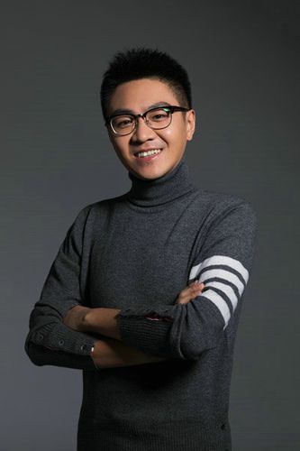 《亲爱的她们》热播 导演崔亮用实力说话
