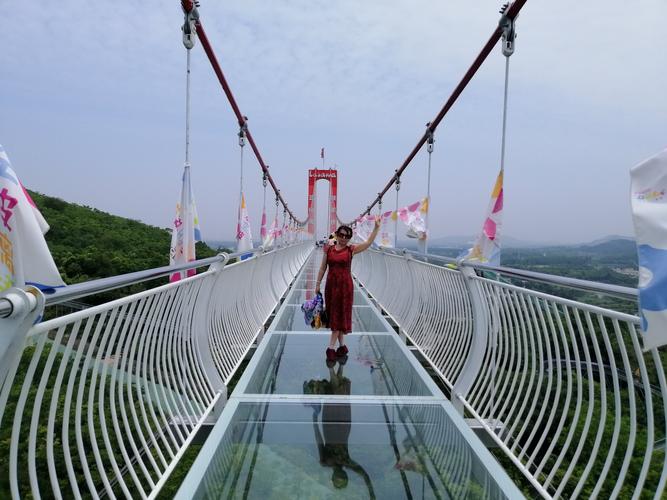 合肥蓝山湾玻璃栈道