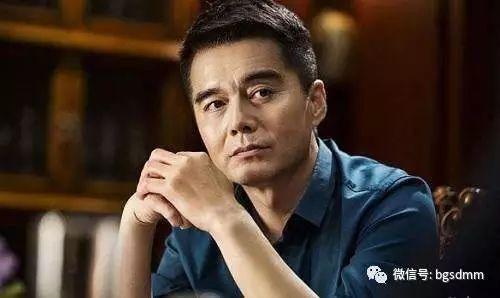 【实用】下乡调研穿什么?男性公务员着装大有学问