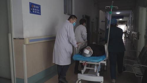 市人民医院急诊科守护生命的急先锋