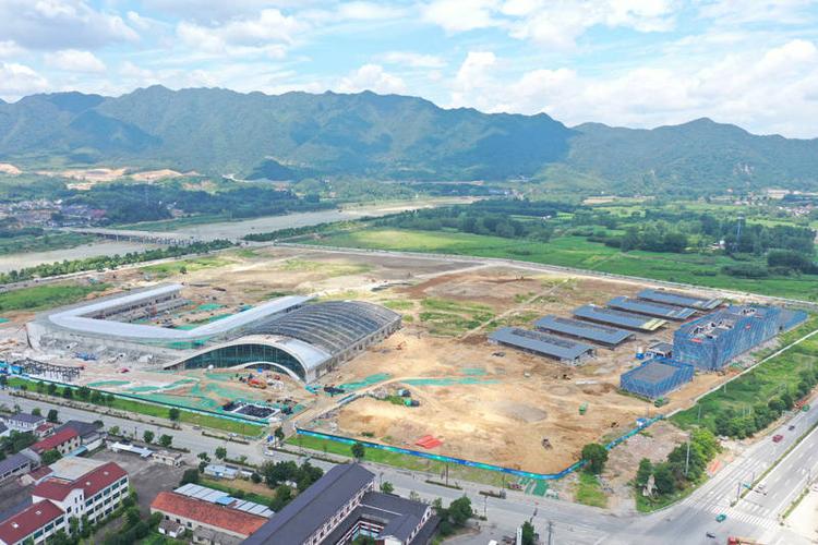 走近亚运:探营桐庐比赛场地_马术