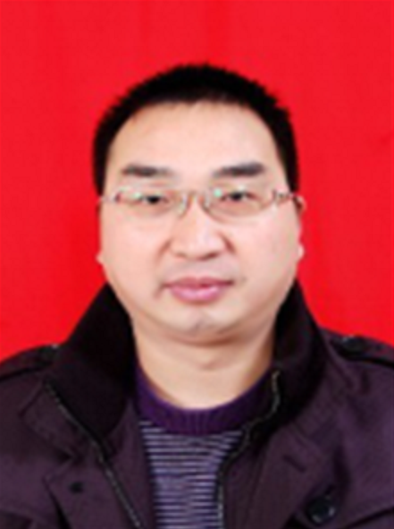  p>熊良平,男,汉族,1969年2月出生,四川邻水人,1995年1月加入中国共产