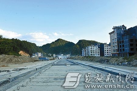[重点工程巡礼]咸丰绕城北线建设酣 - 恩施新闻网 - 恩施州综合门户