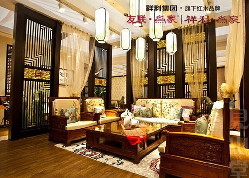 著名笛子演奏家冯伟一行参观深圳红木家具博物馆