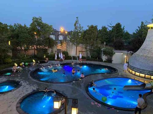 山居水月.温泉会馆-"青城山居位置崇州市 街子古镇路2