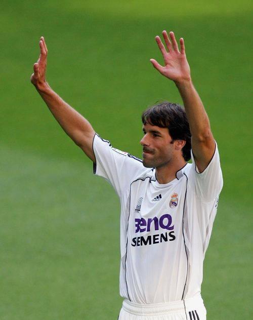 继卡纳瓦罗与埃莫森之后,皇马在本赛季引入的第三名球员范尼正式