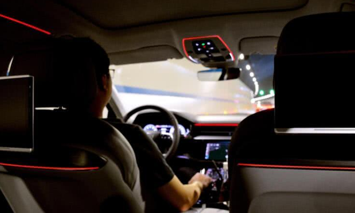 为什么滴滴打车时,经常会碰到豪车?司机说出3个原因,让人意想不到