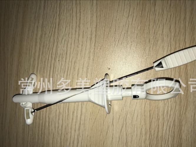 包皮环切缝合器