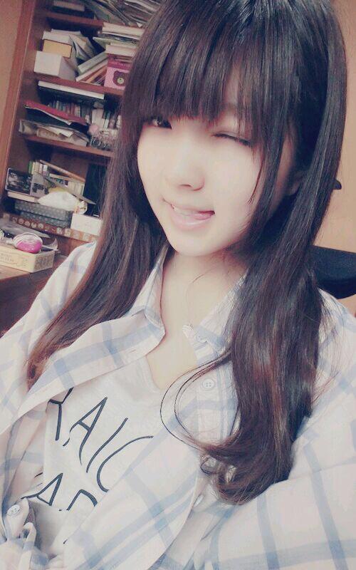 求陆佳璐高清壁纸 图片大点的