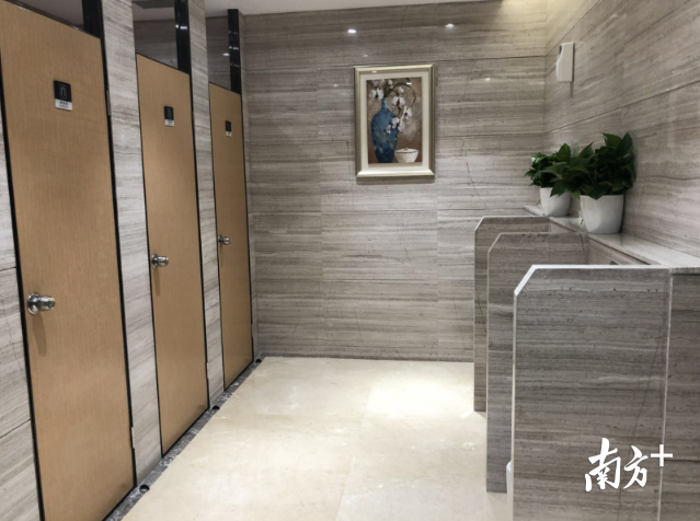 广州地铁将分批改造95座车站卫生间