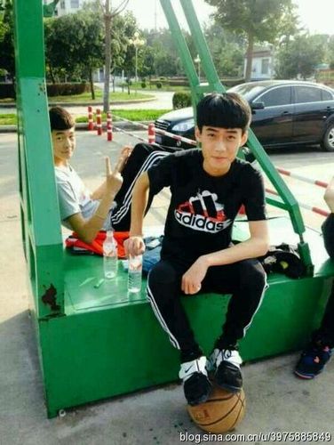 变形计孙琦皓qq9152160资料等