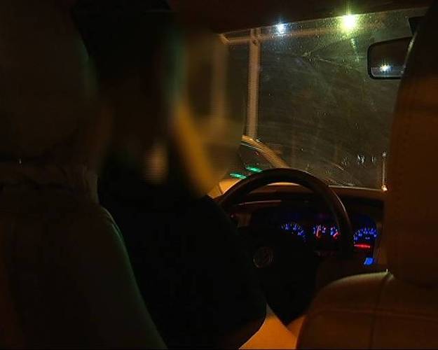 泰州帅小伙夜晚坐滴滴快车,男司机竟将他带回家!随后噩梦开始