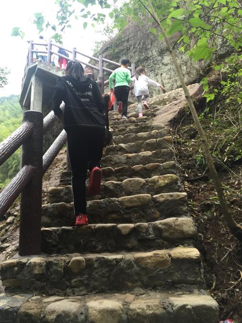 陆埠裘岙玻璃栈道之游