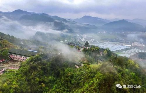 肇兴侗寨   1    1   1      黔南布依族苗族自治州福泉市黄丝镇,位于