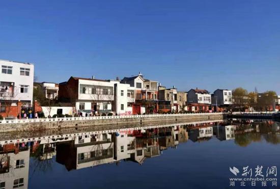 麻城市两会加快美丽乡村建设打造一批特色小镇产业新镇