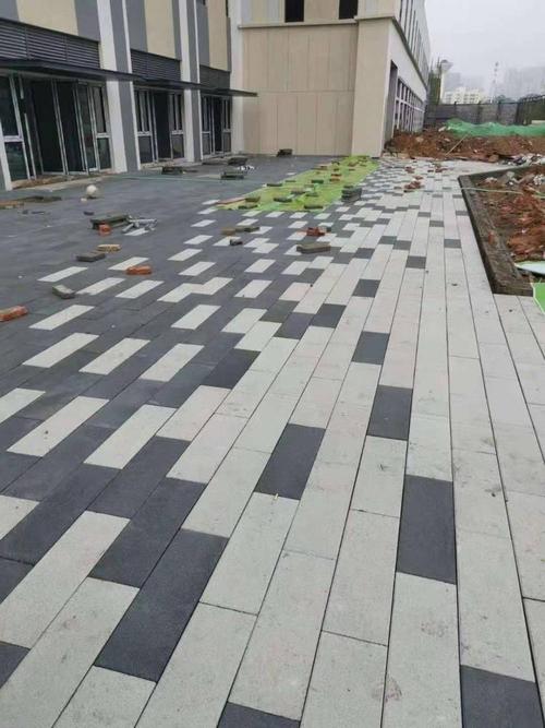 芝麻灰仿石透水砖杭州停车场路面20020060仿石透水砖