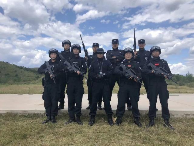 全国先进——朝阳特警突击队!