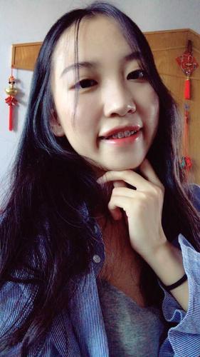 有哪些戴牙套好看的照片吗?