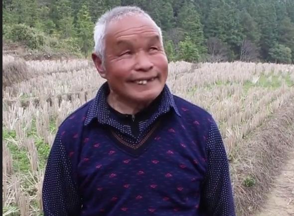 福建三老头拍搞笑段子成百万网红,六爷和村花才是"真爱"