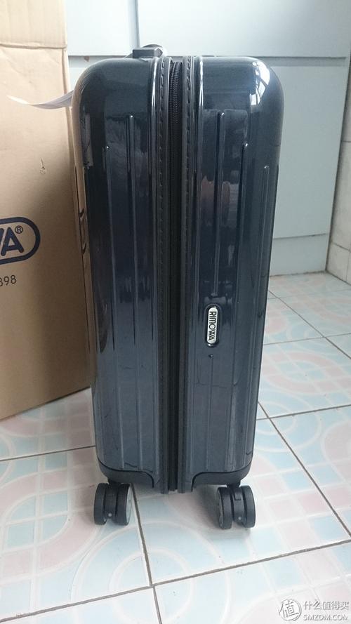 曲折的购买经历:rimowa 日默瓦 salsa air 20寸万向轮旅行箱 开箱