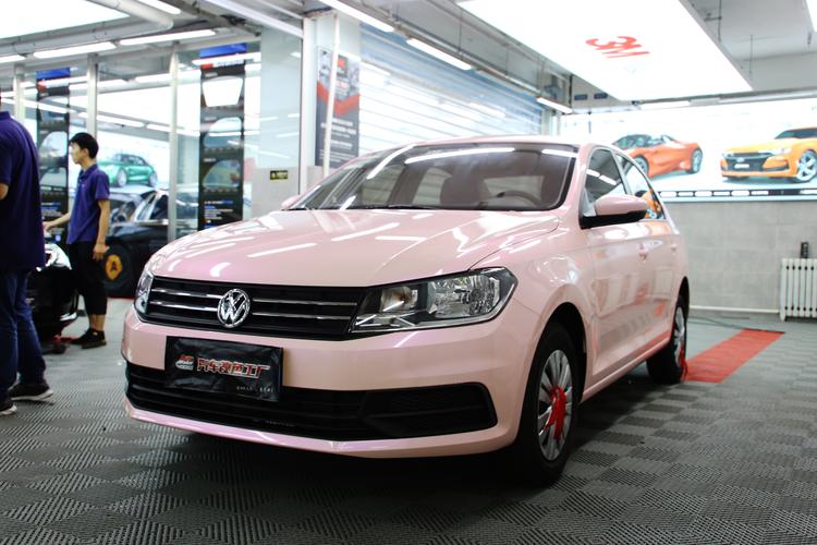 沈阳首台2021款大众桑塔纳梦幻粉改色,让小姐姐一见钟情!