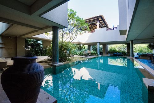 首页 楼盘 三亚 香水湾1号 e2户型别墅 建面:241.