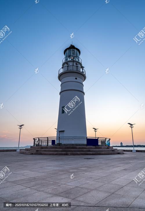 青岛情人坝灯塔