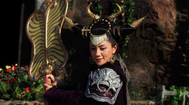 青牛精若抛出金刚琢能否吸走两把芭蕉扇你听太上老君怎么说