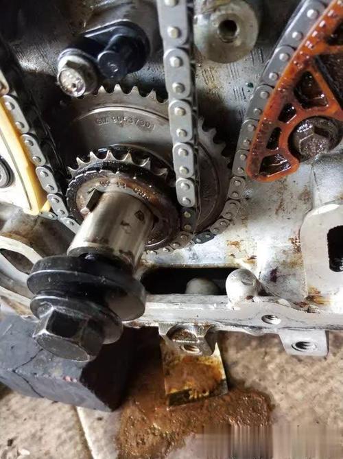 别克陆尊,君威,君越车型发动机正时对位图!