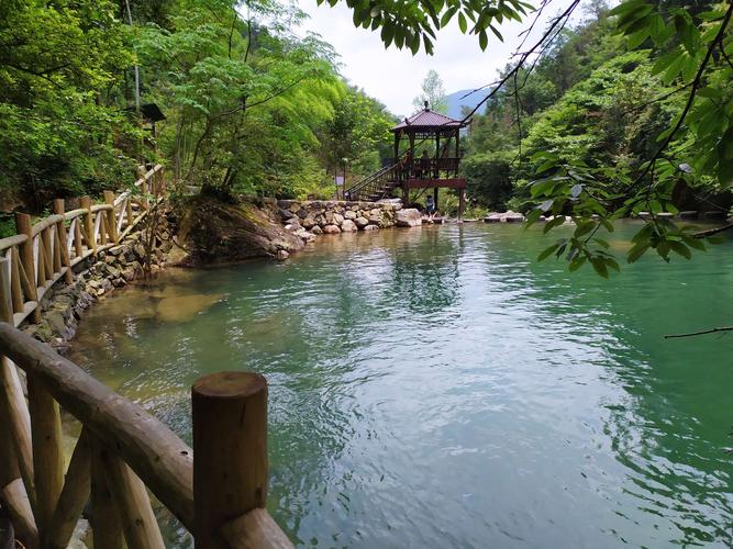 天台大雷山牧云谷