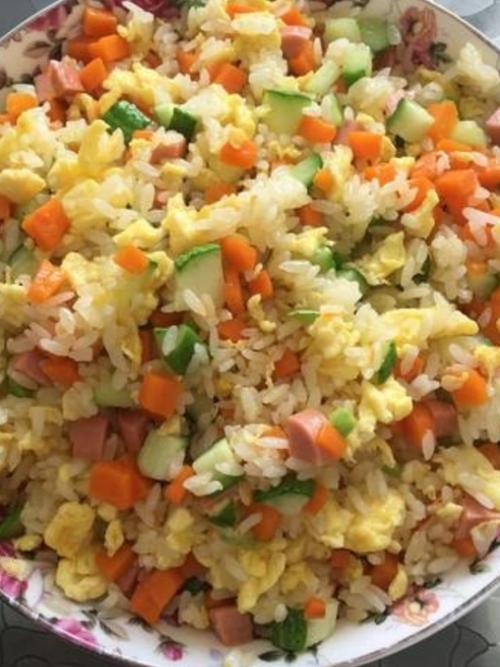 律台幼儿园"营养美食,伴我成长"