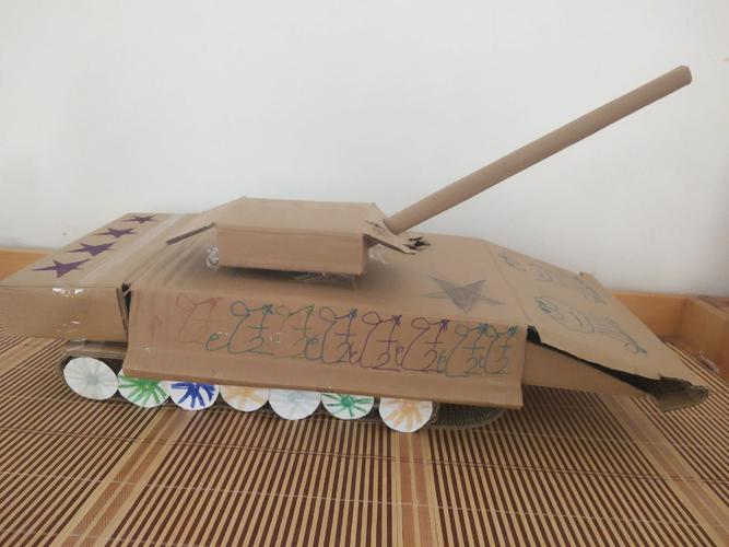 金霞美墅幼儿园叮当班"军事模型"亲子手工作品大赛