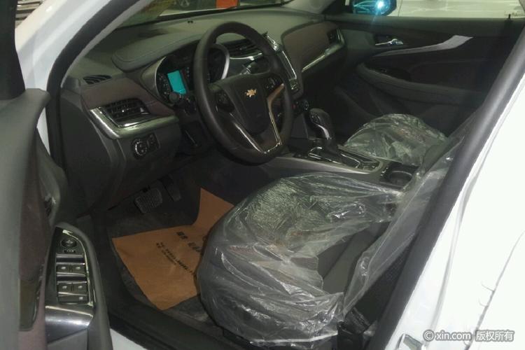 雪佛兰迈锐宝前排内