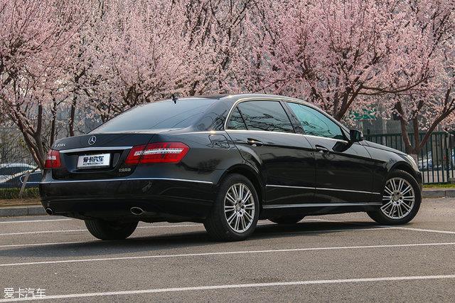 2013款北京奔驰300多少钱一辆2015款老款奔驰e200l