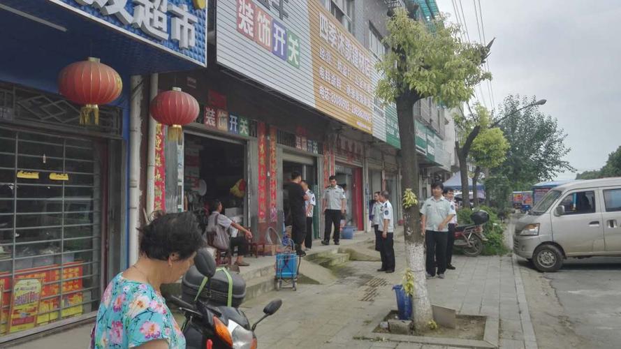 宋词)日前,黄陂六指城管中队联合王家河城管中队,蔡榨城管中队,组织近