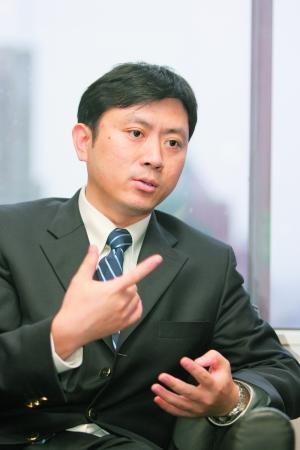 梁丰:我们追求风险控制下的超额收益