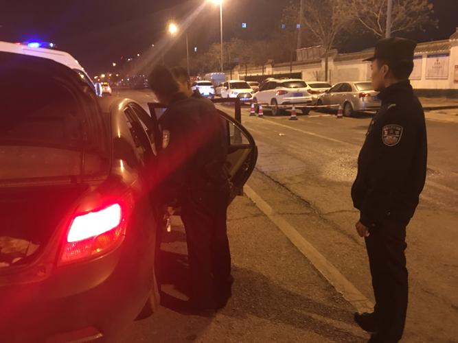 【浐灞公安】公安浐灞分局浐水西路派出所持续加强夜间巡逻,维护辖区