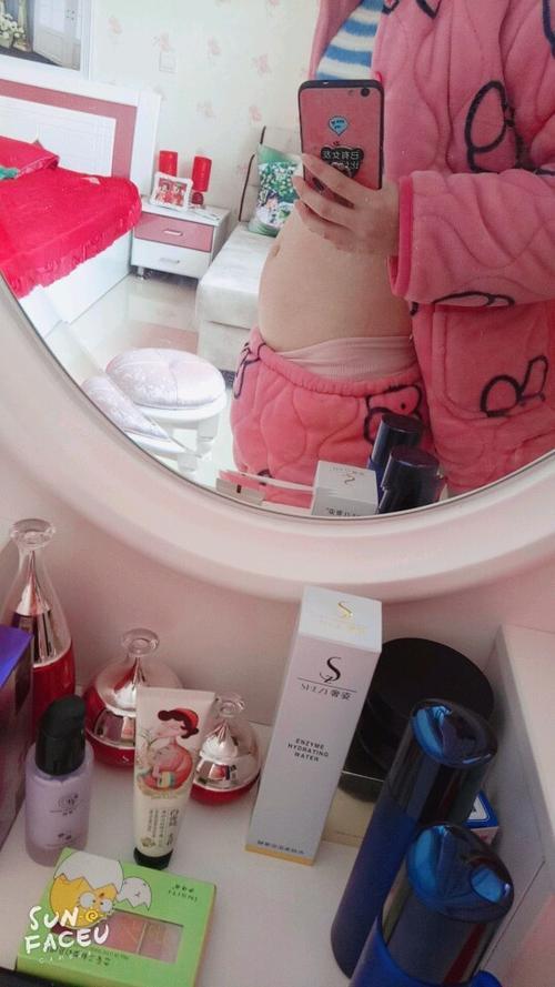 14周双胞胎孕肚