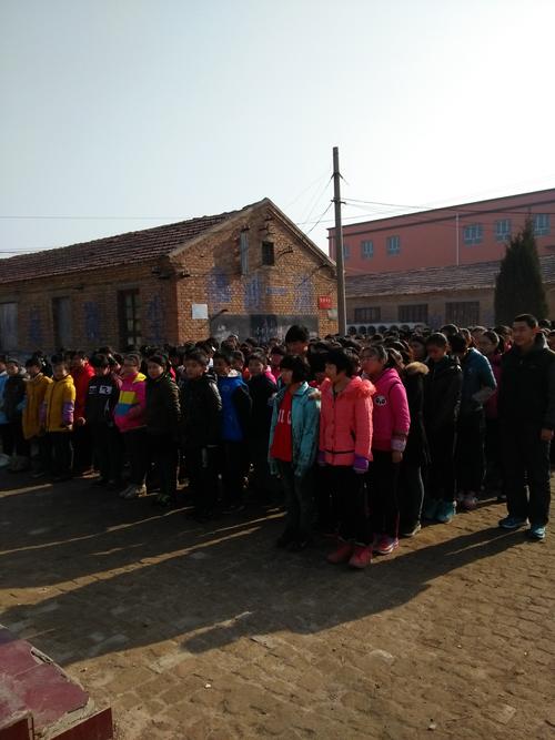 故城县故城镇故城中学东校区_校园新闻_我校全体师生