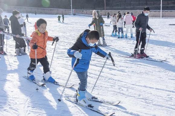 军都山滑雪场静之湖滑雪场华彬生态园滑雪场看看昌平的这几家滑雪场