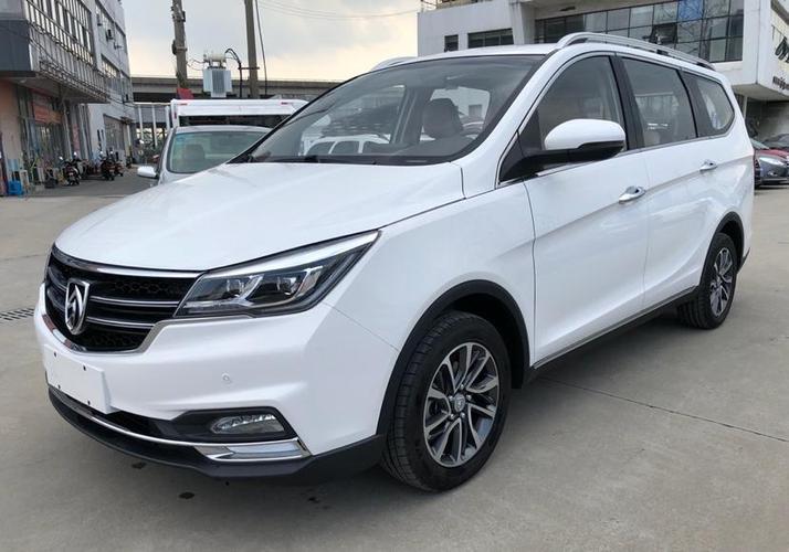 【苏州】2018年8月 宝骏730 1.8l 7座豪华型 白色 自动档