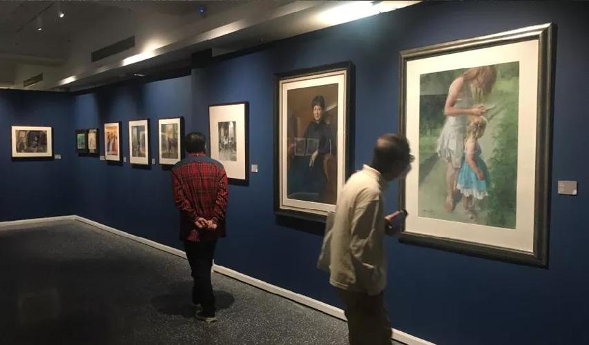久事美术馆通过举办此次粉画展,充分展现艺术家们吸收,消化与融合的