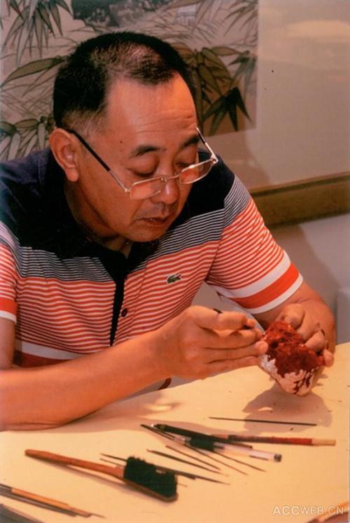 不息的雕漆工艺:访扬州雕漆传承人张来喜