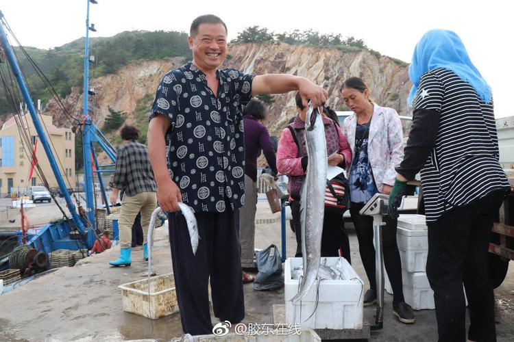长岛县北隍城乡渔民开海喜丰收
